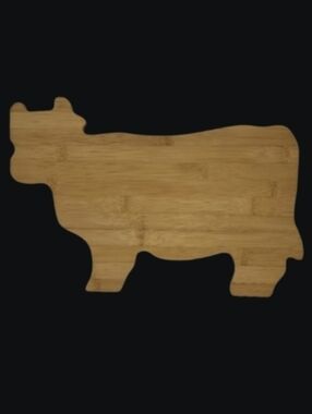 NIB-COW SHAPED CUTTING BOARD & SERVING TRAY